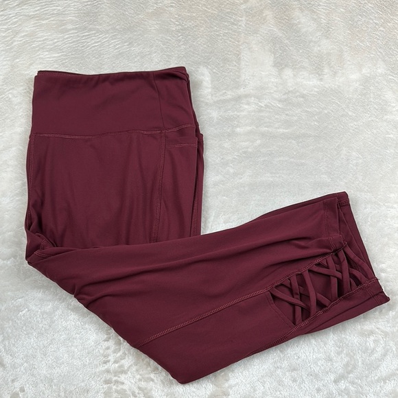 Love Soft Capri Leggings Red High-Waist with Criss-Cross Detail 22/24 - Picture 1 of 8